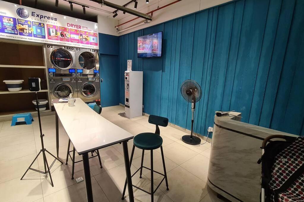 Kk B/2 Queen Bed/ Netflix/free Parking Apartment